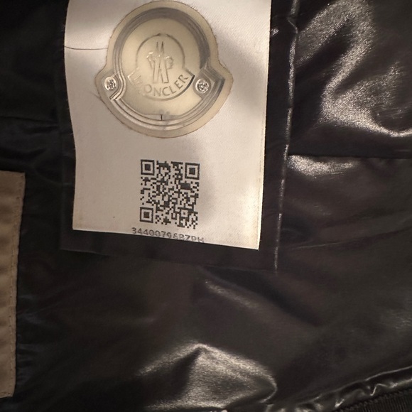 Armoise Down Jacket Moncler - Picture 3 of 11